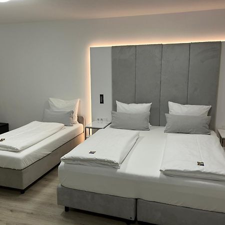 Zzzpace Smart-Hotel Bielefeld Zentrum Ruang foto