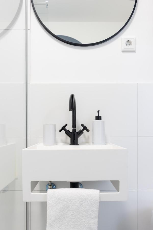 Zzzpace Smart-Hotel Bielefeld Zentrum Bagian luar foto
