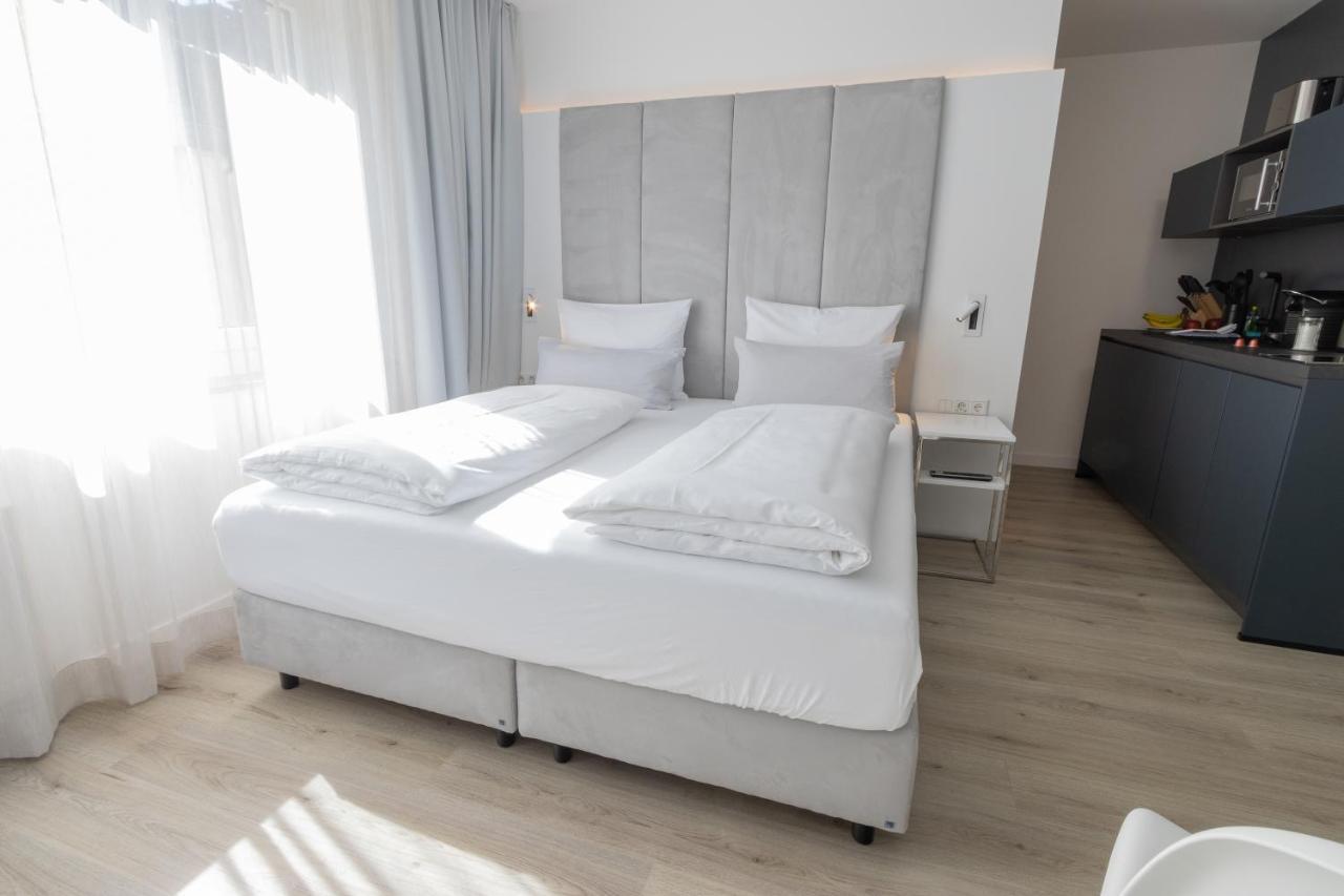 Zzzpace Smart-Hotel Bielefeld Zentrum Bagian luar foto