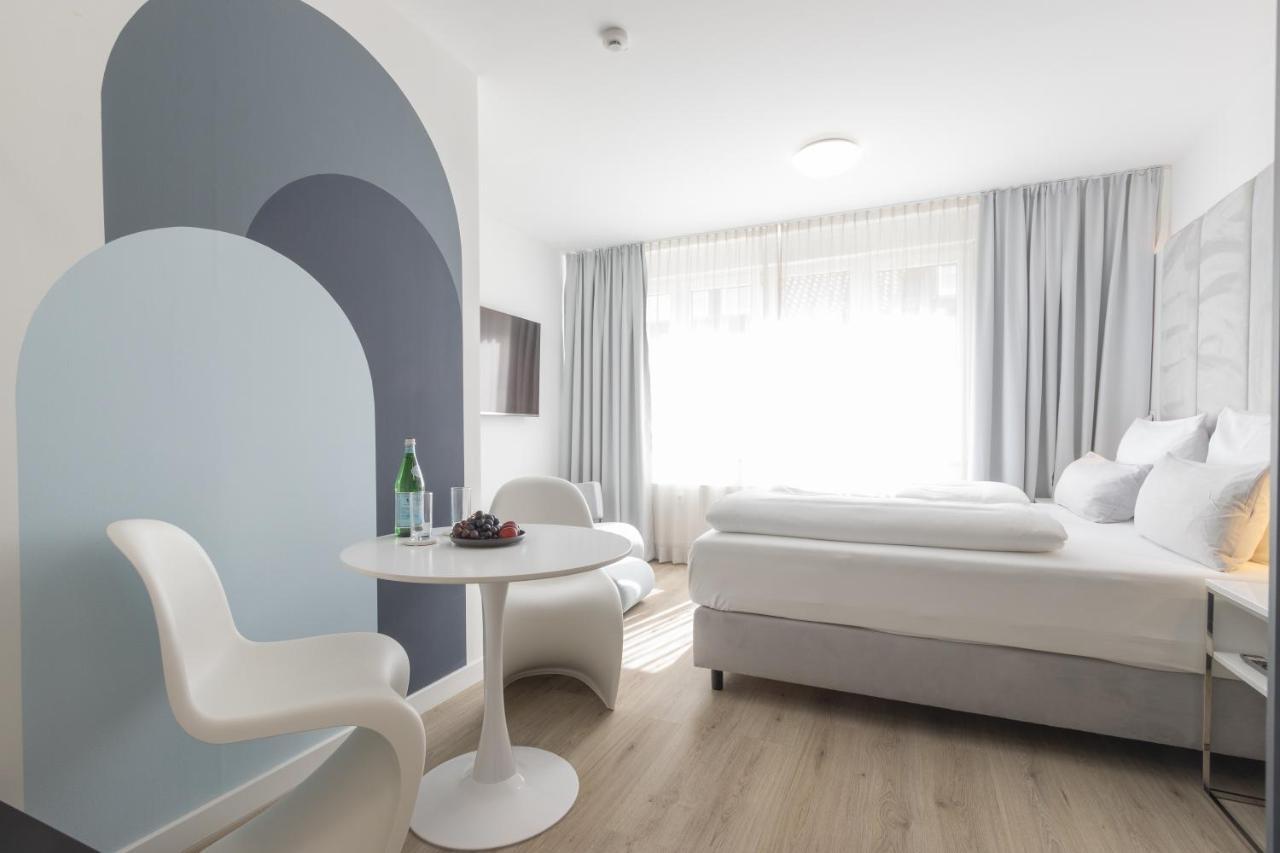 Zzzpace Smart-Hotel Bielefeld Zentrum Bagian luar foto
