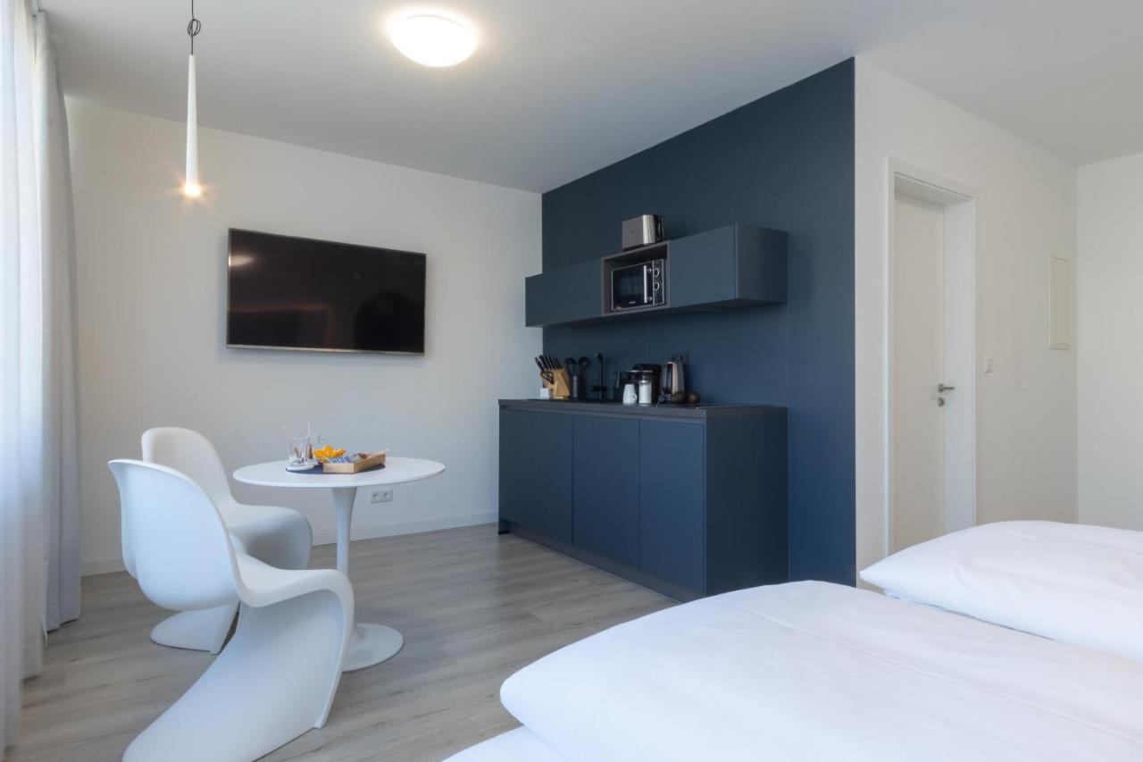 Zzzpace Smart-Hotel Bielefeld Zentrum Bagian luar foto